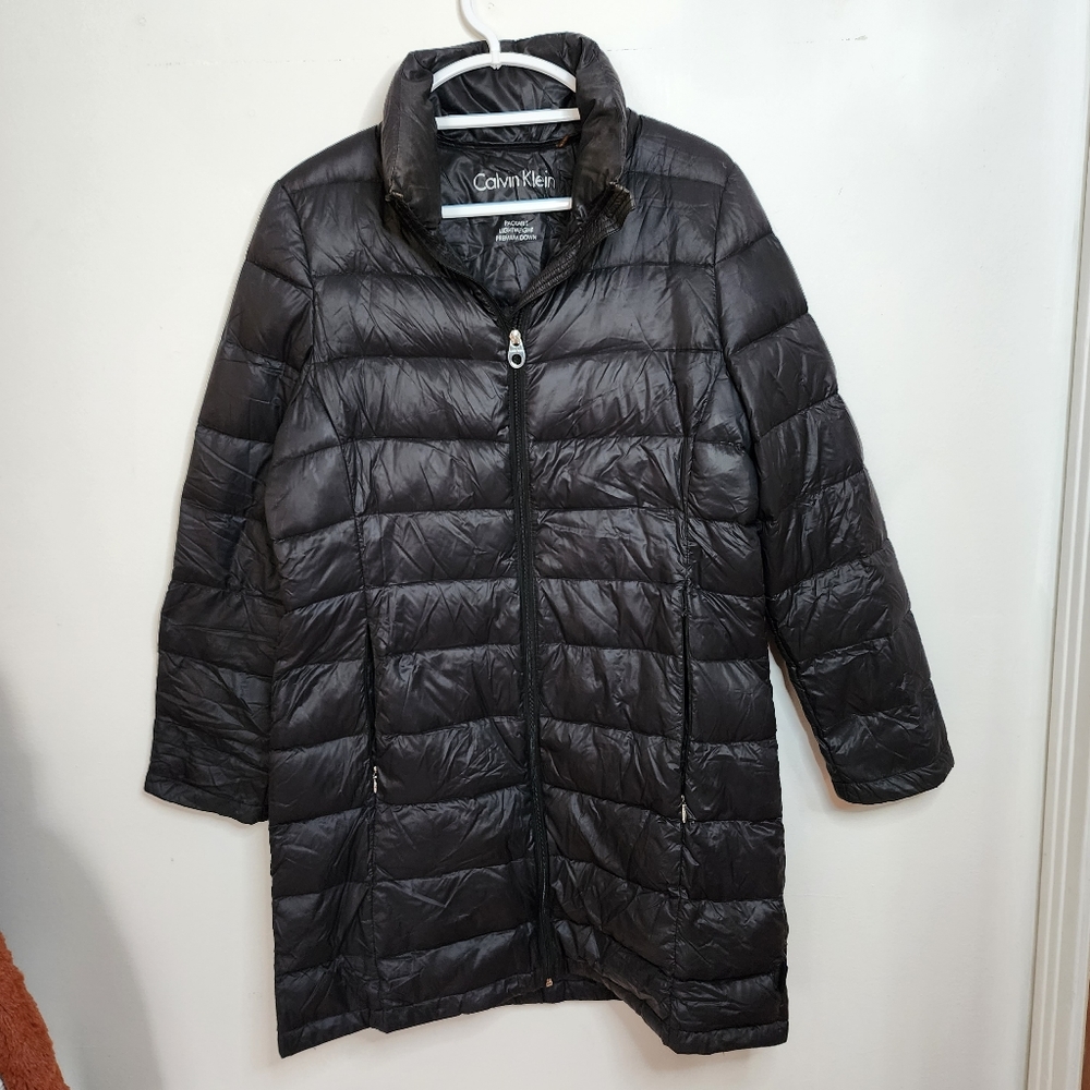 Calvin Klein size Large Lightweight Packable Premium Down jacket coat
